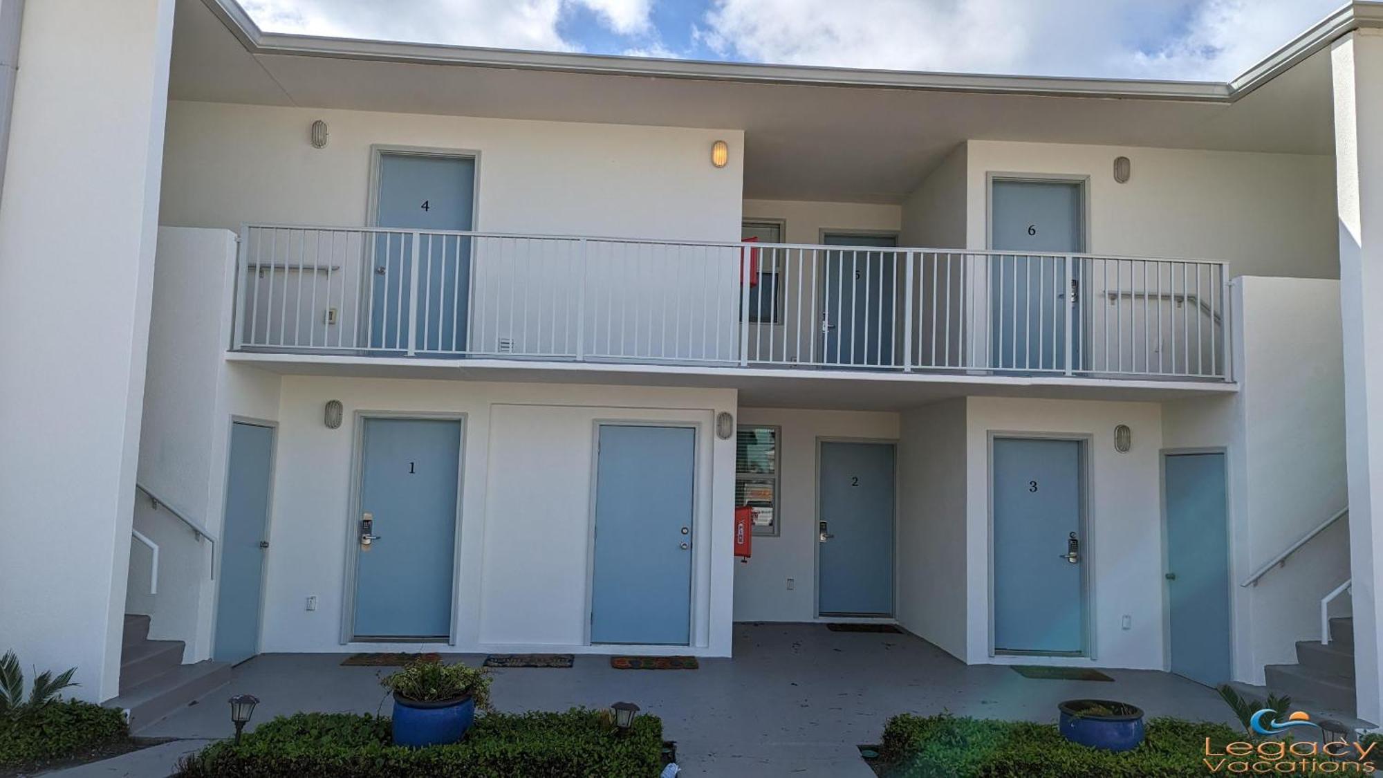 Is9-Cozy Upstairs Beachfront Condo - King Beds شاطئ فورت والتون المظهر الخارجي الصورة